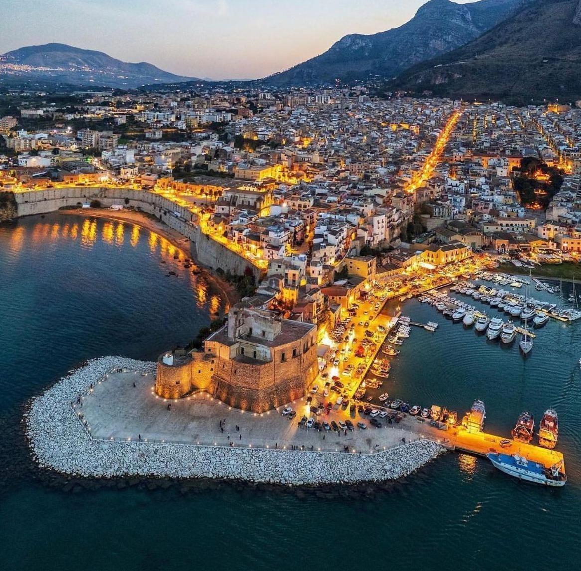 Hotel Domus Federiciana Castellammare del Golfo Exteriér fotografie